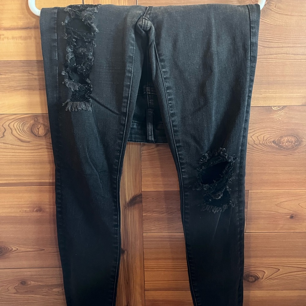 American Eagle Outfitters Black Distressed Skinny Jeans